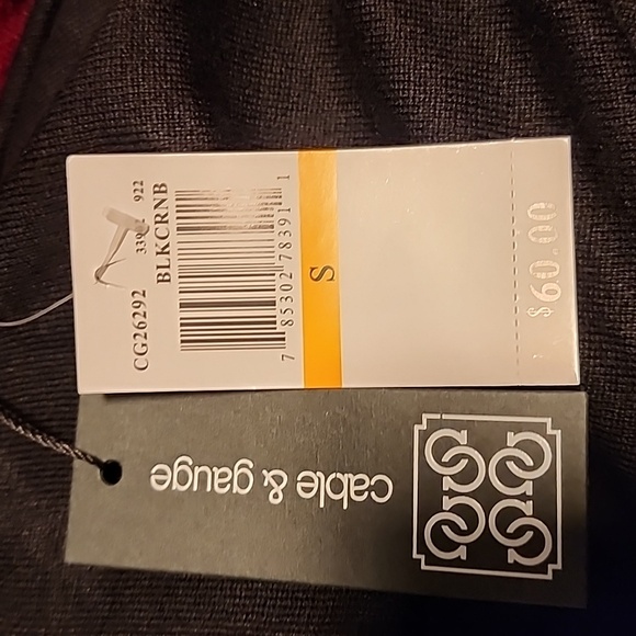 Turtleneck sweater - Picture 7 of 8